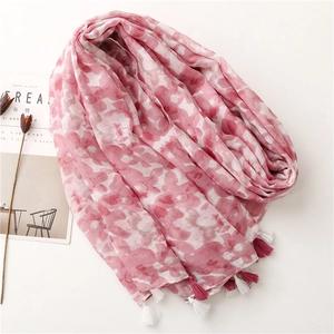 Châle bohème à fleurs rouge en voile léger avec des pompons élégants pour femme