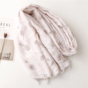 Scialle parasole rosa chiaro con motivi a margherite bianche e nappe con frange