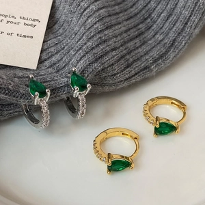 Boucles D'oreilles Créoles Avec Zircon Vert Émeraude Taille Poire Et Tige En Argent Sterling 925 Bijoux En Cuivre De Luxe