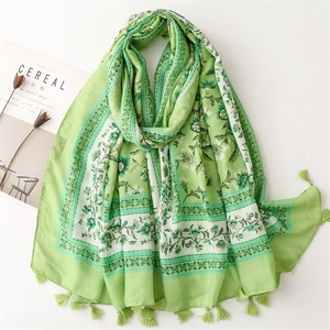 Fruit green linen-feel scarf with white floral patterns and elegant tassels
