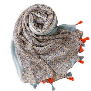Vintage geometric pattern scarf with colorful tassels and soft bali yarn fabric