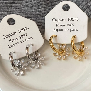 Boucles D'oreilles Créoles Huggie Fleur De Soleil Pour Femmes Cuivre Zircone Baguette Bijoux Géométriques Luxe Léger