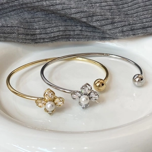 Elegant Flower Artificial Pearl Zircon Bracelet Copper Real Gold Plated Adjustable Open Bangle Minimalist High End Jewelry Women