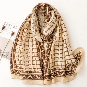 Fashionable beige plaid scarf with geometric pattern and frayed edges for women