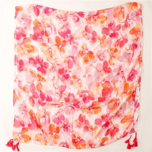 Écharpe légère en coton et lin à fleurs roses avec pompons rouges pour femmes