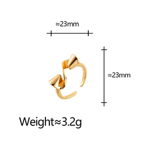 Détail de la bague nœud dorée montrant les dimensions de 23mm et le poids de 3,2g