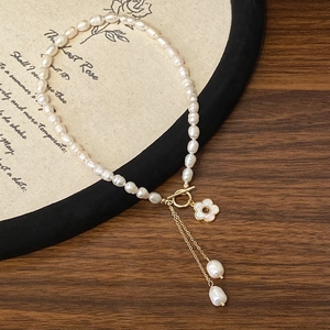 Collier De Perles D'eau Douce Naturelles Avec Pendentif Fleur En Nacre Fermoir À Bascule Doré À Franges Pour Femmes