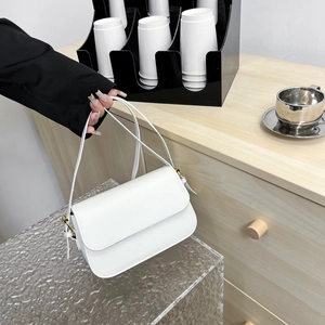 Sac À Bandoulière Minimaliste En Cuir PU Femme Avec Fermeture À Rabat Matériel Doré Sangle Réglable Pour Bureau Décontracté