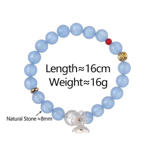 Bracelet élégant en pierre naturelle bleue 8mm avec breloque fleur blanche, 16cm