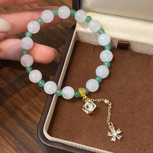 Bracelet Perles Jade Blanc Aventurine Verte Alliage Plaqué Or 14K Zirconium Fleur Charme Rétro Élégant Bijoux Femmes