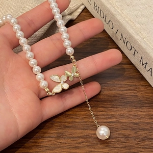 Butterfly Artificial Pearl Necklace Alloy Gold Plated Double Butterfly Pendant Y Shape Clavicle Chain Elegant Jewelry For Women