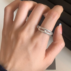 Minimalist silver multilayer crisscross ring with unique hammered texture for women