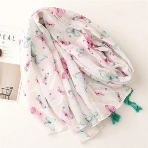 Sciarpa bianca effetto lino con stampa di farfalle rosa e nappe verde scuro decorative