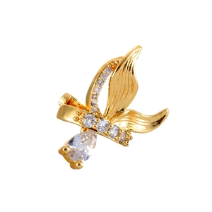 Elegante ear cuff dorato a coda di pesce con zirconi e pietra a goccia pendente