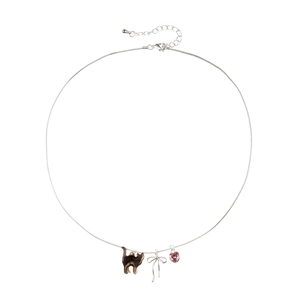 Collana con ciondolo a forma di gatto marrone e zircone rosa su catena a serpente