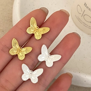 Butterfly Stud Earrings Matte Gold Plated Copper Elegant Textured Animal Design Jewelry For Women Minimalist Fashion Accessory