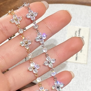 Zirkon Vierblättriges Kleeblatt Armband Vergoldet Blumenanhänger Schmuck Elegant Minimalistisch Für Damen Verstellbar