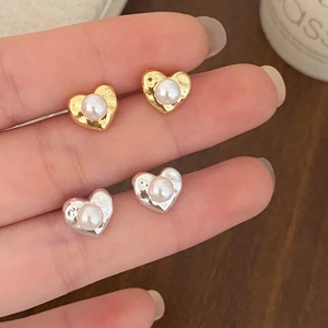 Heart Artificial Pearl Stud Earrings Vintage Copper Brass Delicate Sweet Light Luxury Small Jewelry Accessories For Women