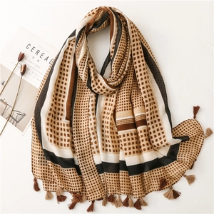 Linen-feel geometric plaid scarf with tassels in brown and beige tones for women