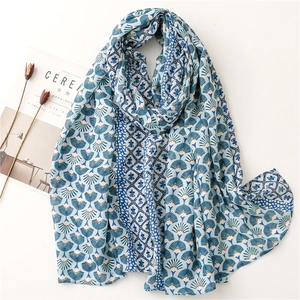 Écharpe Châle Imprimé Floral Éventail Rétro Sensation Coton Avec Estampage Or Protection Solaire Grand Voyage Plage