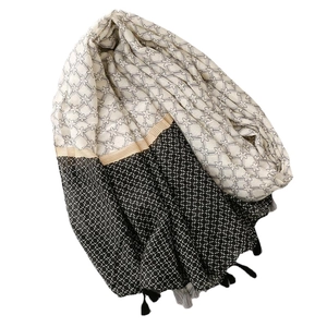Long cotton-linen scarf with geometric star patterns and bicolor fringes for women
