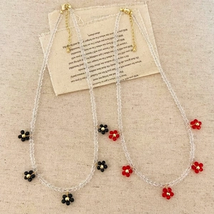 Weiße Kristall Perlenhalskette Blumenanhänger Gold Vergoldet Schlüsselbeinkette Süß Frisch Schmuck Für Damen