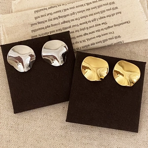 Boucles D'oreilles Puces Vague Irrégulière Cuivre Électrodéposé Bijoux De Mode Géométriques Minimalistes Pour Femmes