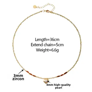 Détail du collier cœur avec zircons de 3mm et perles de 4mm et une longueur de chaîne 36cm