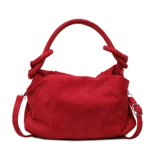 Sac à main plissé rouge mat avec poignée nouée et bandoulière réglable pour femmes