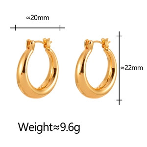 Polished 20mm gold-plated C-shaped chunky hoop earrings with a minimalist design