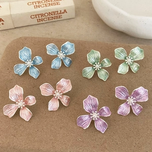 Vintage Elegant Flower Stud Earrings Copper Enamel Petal Shaped Floral Jewelry With Imitation Artificial Pearl For Women