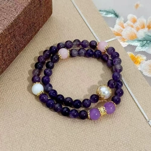 Bracelet double rang en améthyste violette élégante avec cristaux roses et perle