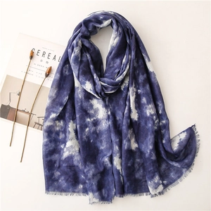 Sciarpa Scialle Etnico Tie-Dye Effetto Cotone Lino Stampa Porcellana Blu Bianco Bordi Sfilacciati Avvolgente Boho Donne