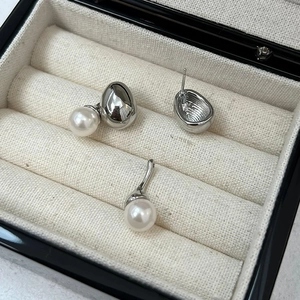 Élégant ensemble de bijoux en perles avec boucles d'oreilles et pendentif assorti en argent