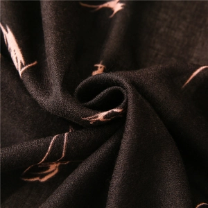 Écharpe vintage café en lin avec motifs floraux abstraits et drapé élégant de haute qualité
