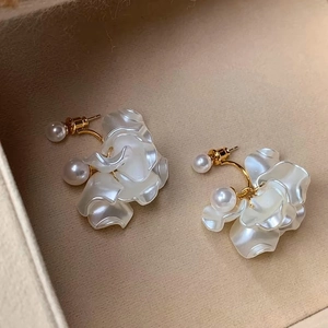 French vintage floral earrings with translucent petals and lustrous pearls for women