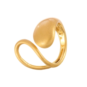 Bague ouverte asymétrique dorée avec texture en métal brossé et finition polie