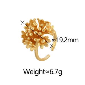Golden matte irregular flower cluster adjustable ring with 19.2mm floral design