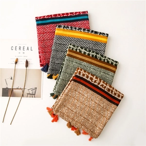 Retro geometric mesh tassel scarf set for women with vintage patterns and cotton linen feel