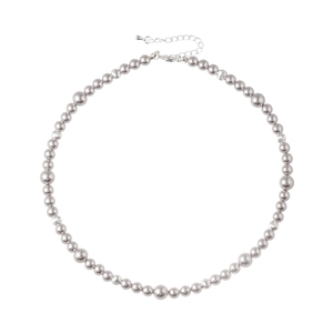 Collier élégant en perles grises dégradées avec boules argentées et chaîne réglable