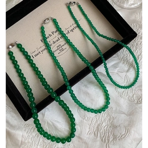 Green Chalcedony Round Bead Necklace With Electroplated Metal Clasp Retro Elegant Clavicle Chain For Women Fashion Jewelry Gift
