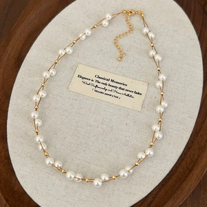 Collier Künstliche Perles Double Rang Pour Femmes Künstliche Perles Métal Doré Choker Ajustable Bijoux Sophistiqués Et Élégants