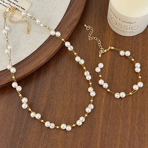 Collier Et Bracelet En Künstliche Perles À Double Ligne Élégant Alliage Plaqué Or Bijoux Minimalistes Pour Femmes
