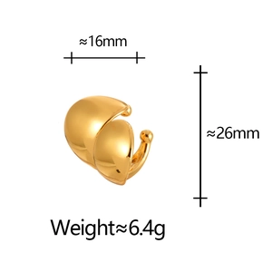 Detailed size chart of a 26mm gold metal ear cuff with 16mm width and 6.4g weight