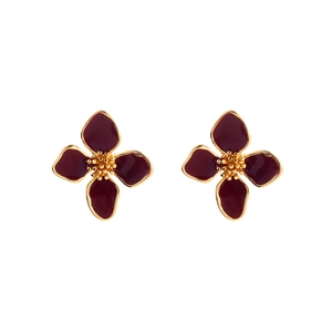Elegant four-petal flower stud earrings in deep red and gold for a minimalist chic look