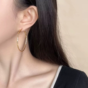 Große Kupfer Creolen Für Frauen 18K Gold Versilbert Rund Geometrisch Spiral Textur Gedreht Mode Schmuck