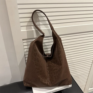 Mode Femmes Imprimé Léopard Sac Fourre-tout Grande Capacité Suédine Sac à Épaule Simple Vintage Sac Hobo Pour Quotidien Bureau