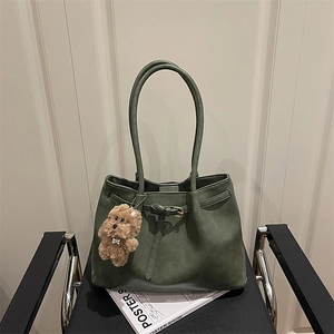 Women Casual PU Leather Large Capacity Tote Bag Commuter Shoulder Bag With Buckle Decor And Plush Pendant For Daily Work