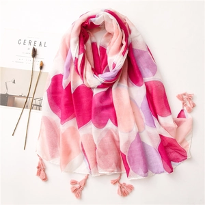 Sciarpa da Donna con Stampa a Cuore Rosa Scialle Lungo Leggero in Voile di Poliestere con Nappe per Protezione Solare Spiaggia Viaggi