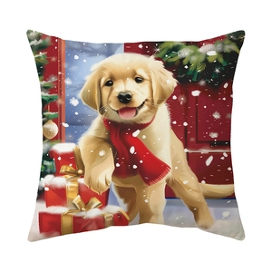 Weihnachtlicher Kissenbezug mit Golden Retriever Welpen, rotem Schal und Geschenkboxen